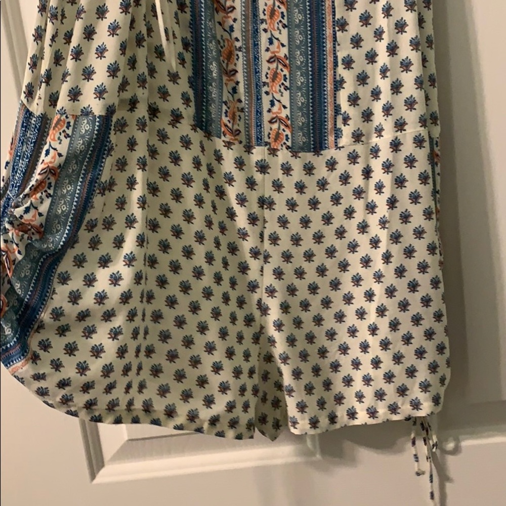Romper from Curl never worn - Picture 2 of 4